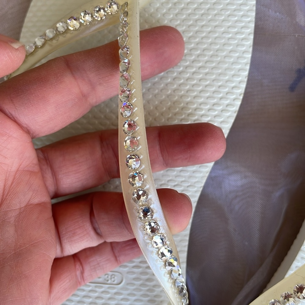 Swarovski crystal havanas US 7/8 Eur 39/40 brand new - Picture 2 of 5